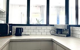 Bel Appartement Complet: